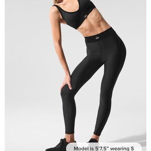 ALO airlift black leggings
